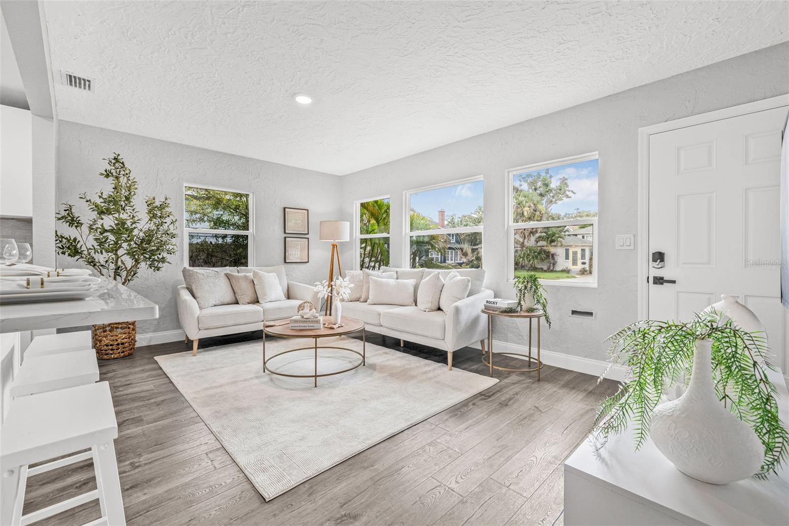 Image 4 of 27 For 1302 22nd Avenue N