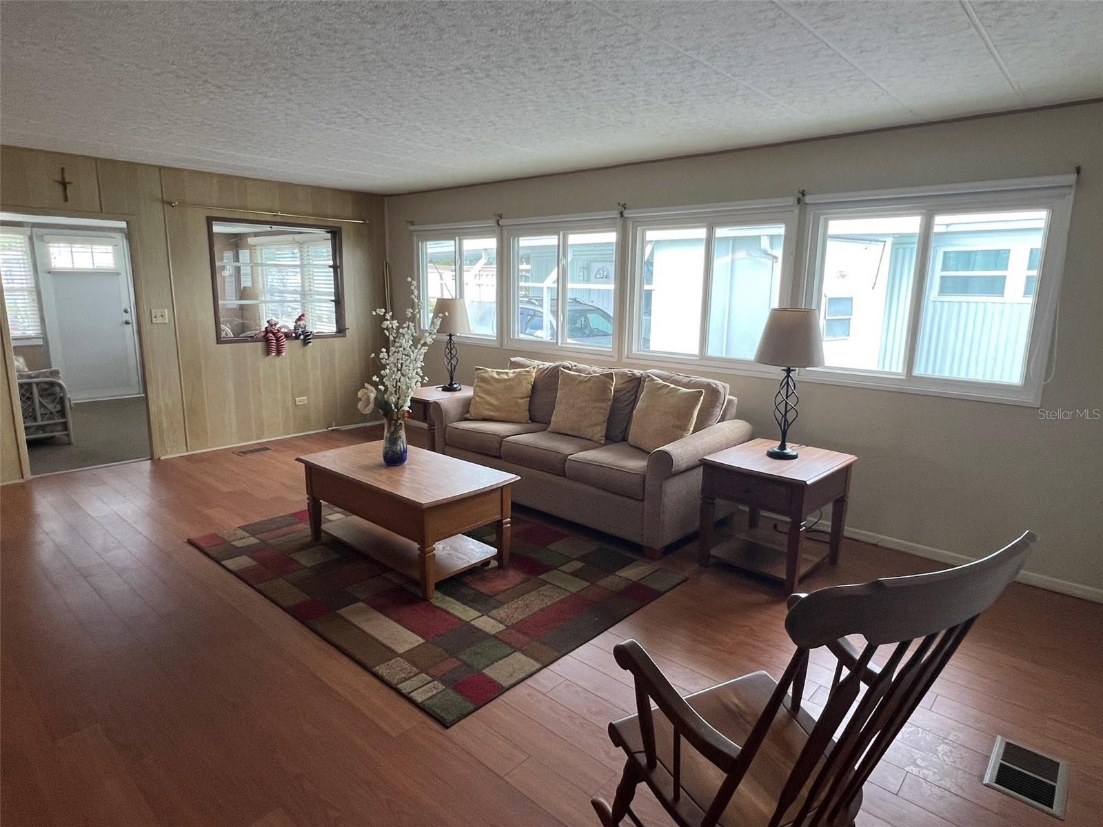 Image 10 of 20 For 13225 101st Street 199