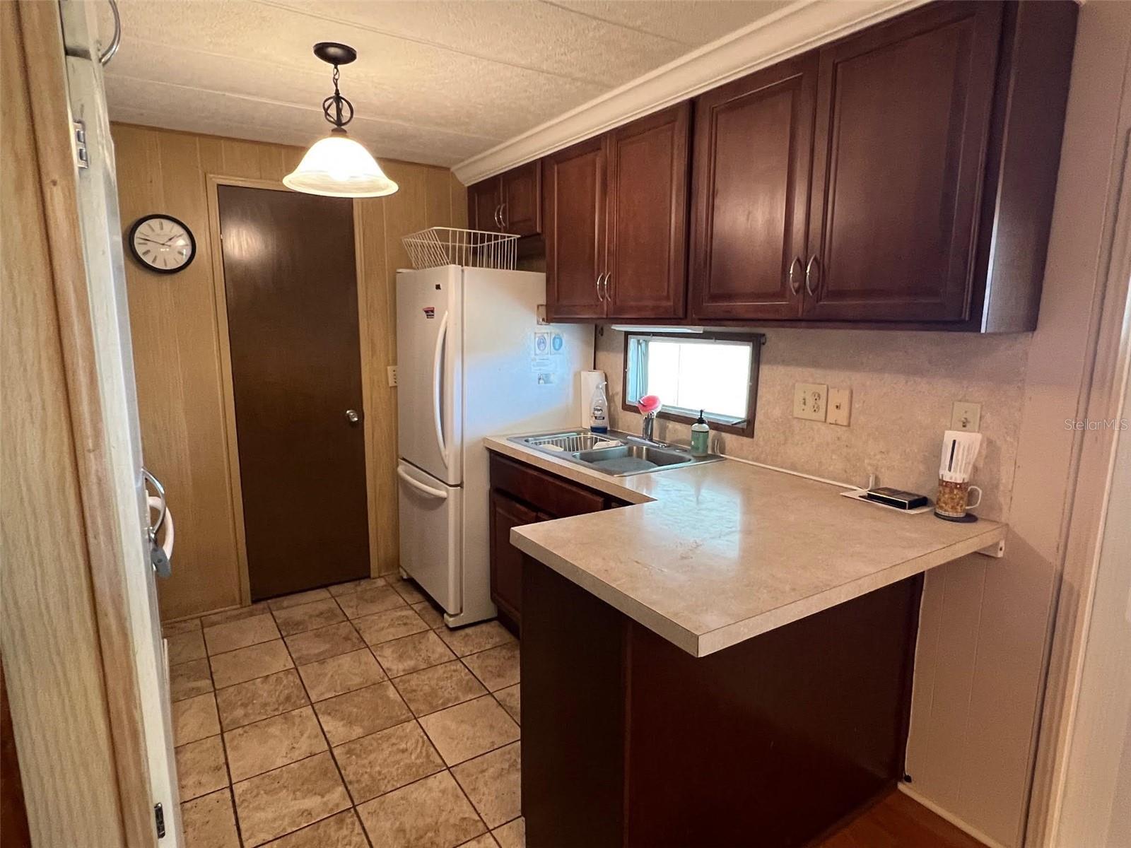Image 4 of 20 For 13225 101st Street 199
