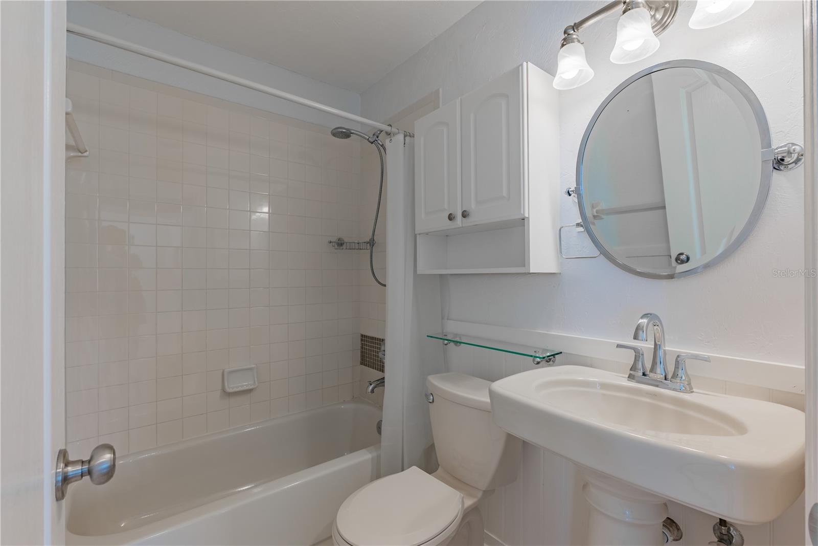 Image 17 of 29 For 715 Virginia Avenue