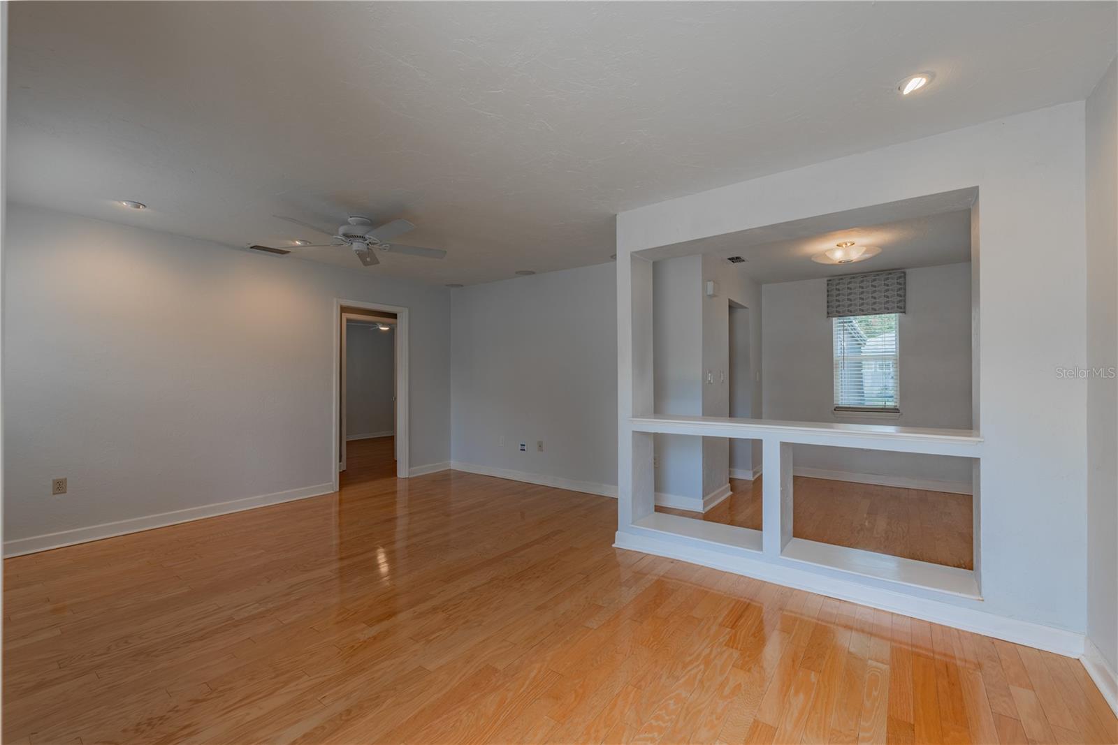Image 4 of 29 For 715 Virginia Avenue