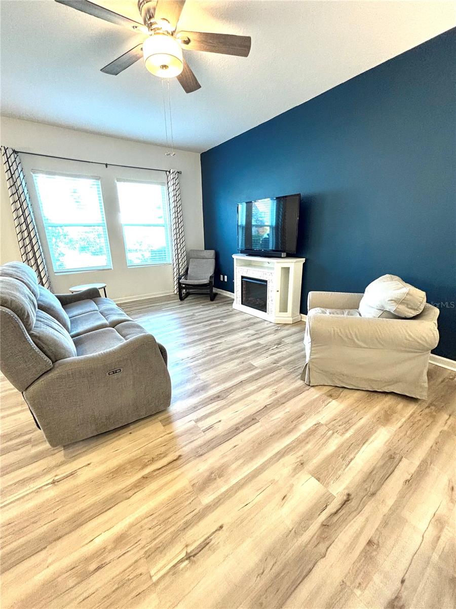 Image 7 of 29 For 11691 Adam Lee Way