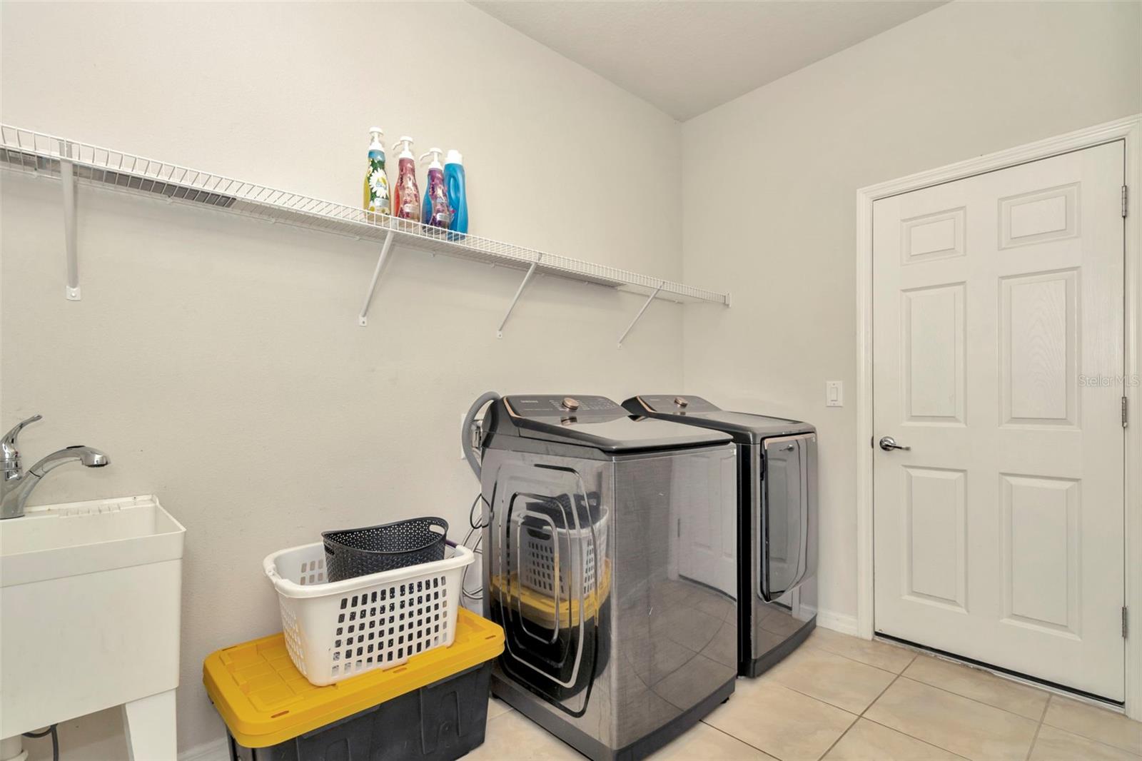 Image 11 of 60 For 18359 Cortes Creek Boulevard