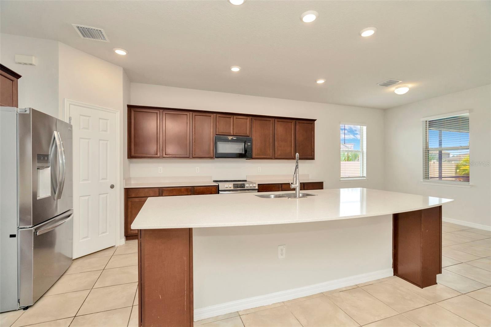 Image 13 of 60 For 18359 Cortes Creek Boulevard