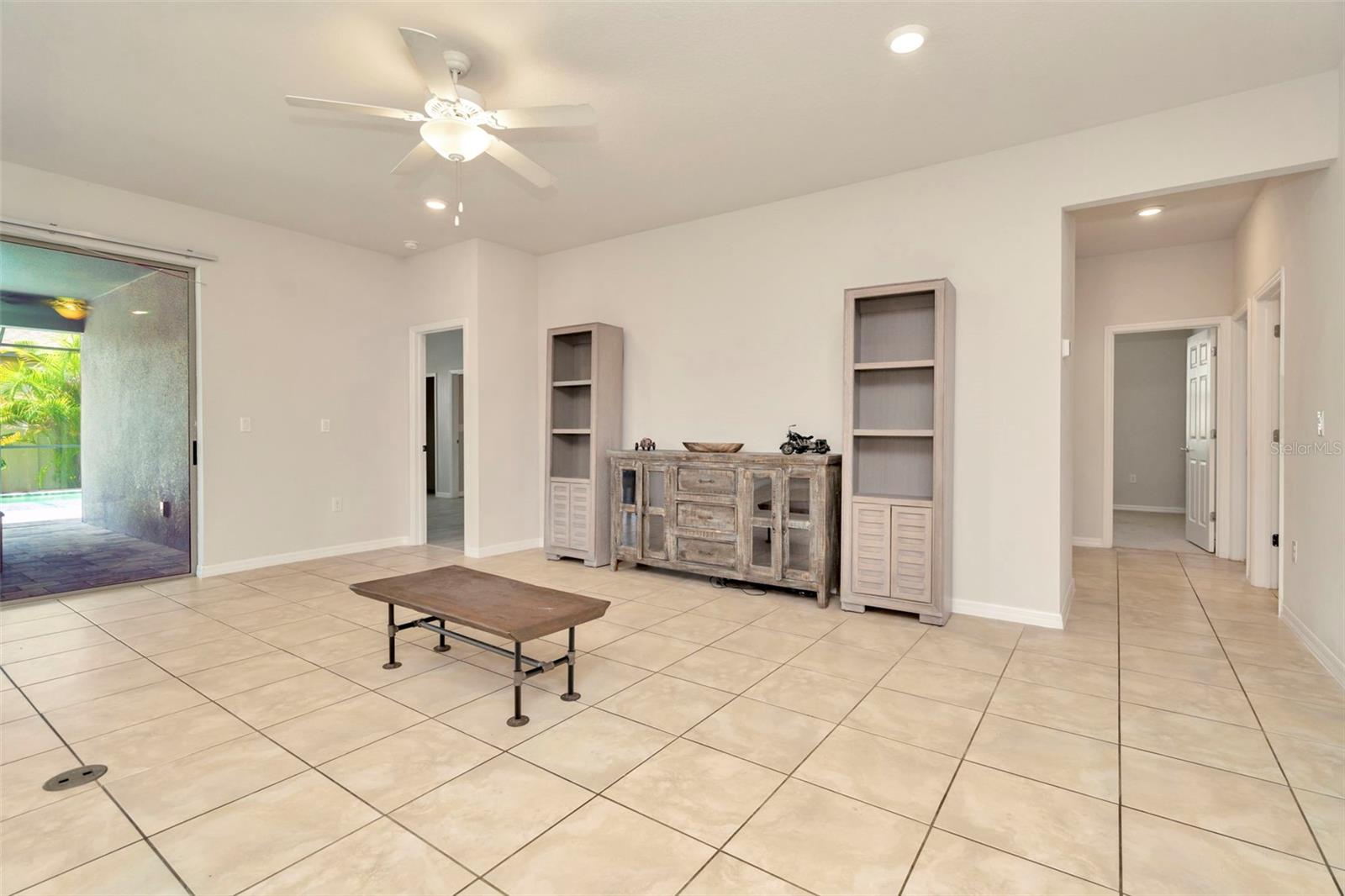 Image 18 of 60 For 18359 Cortes Creek Boulevard