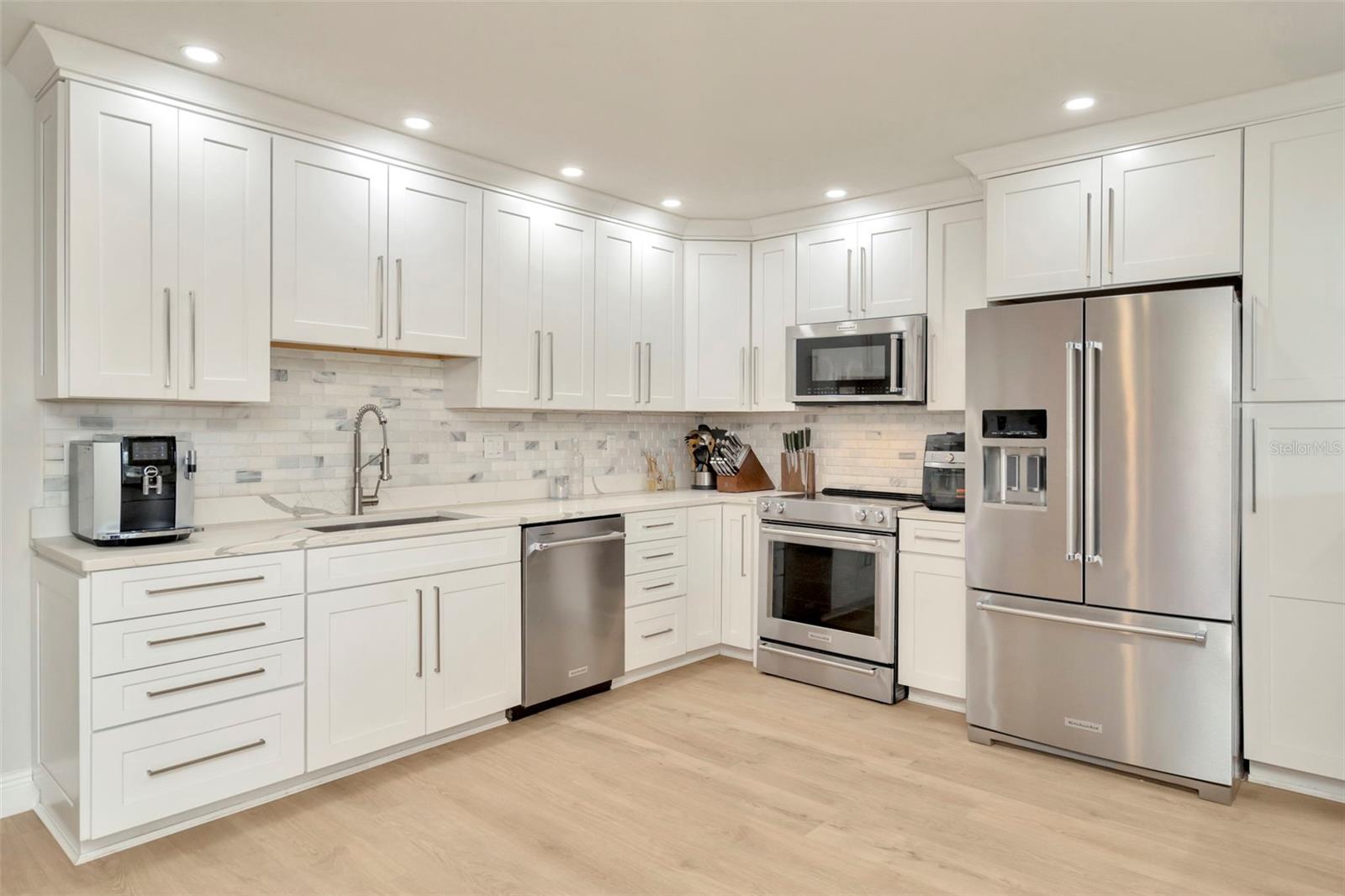 Image 35 of 60 For 18359 Cortes Creek Boulevard