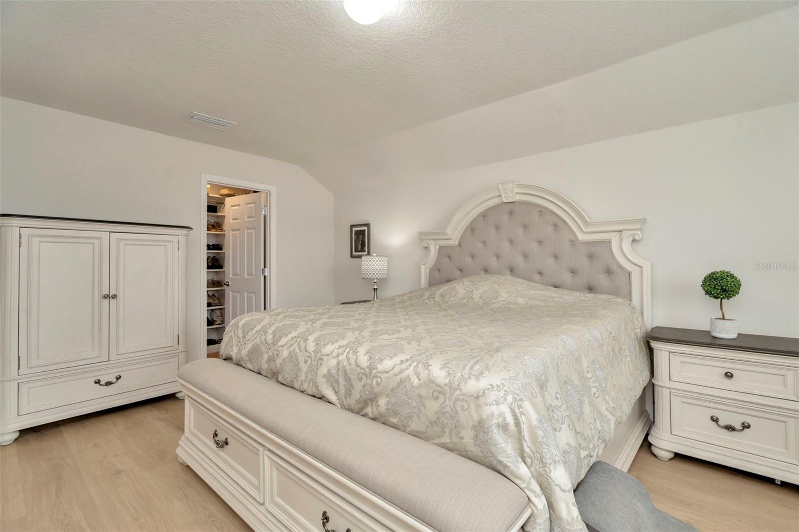 Image 40 of 60 For 18359 Cortes Creek Boulevard