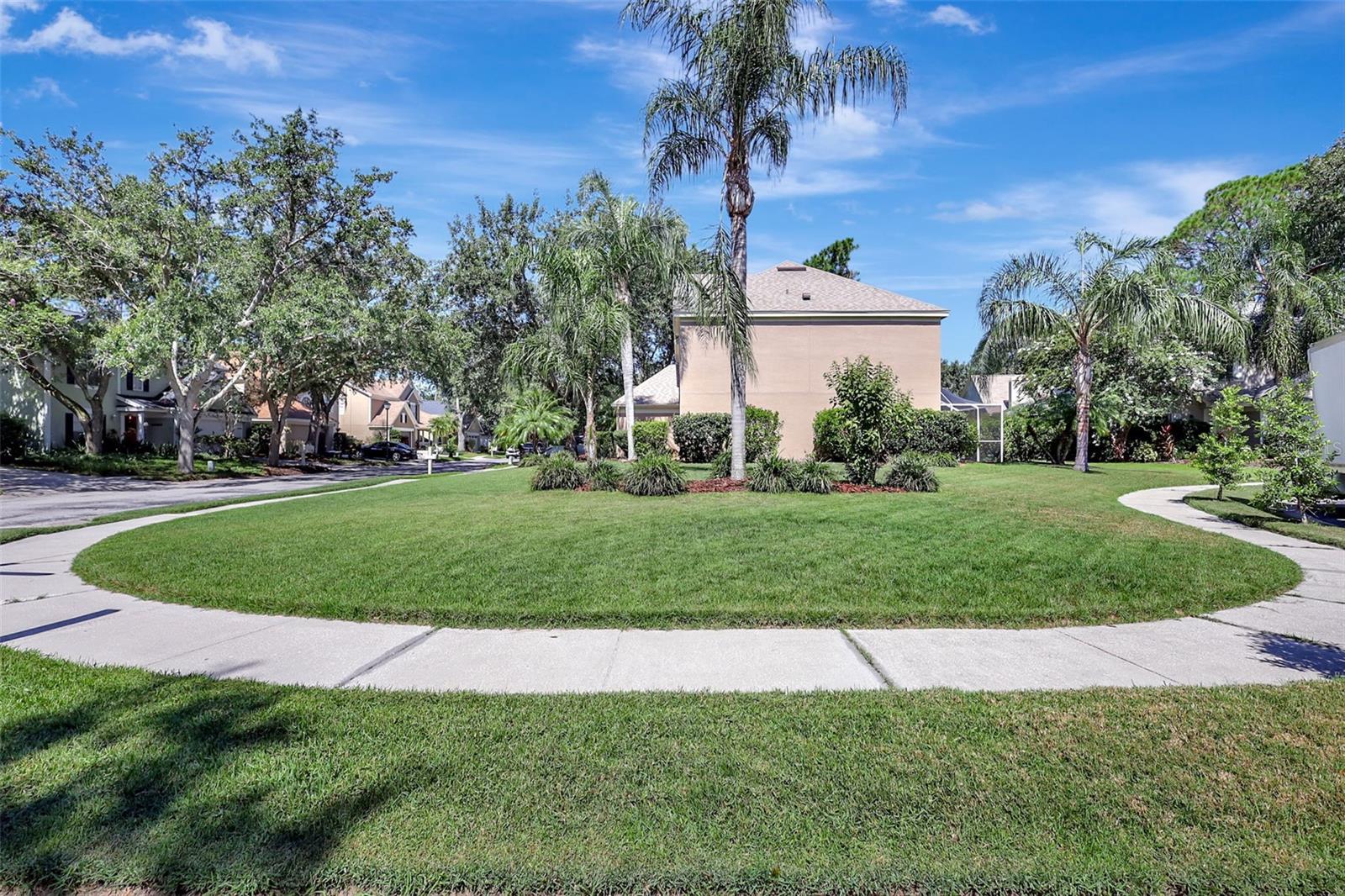 Image 3 of 64 For 9422 Oak Meadow Court