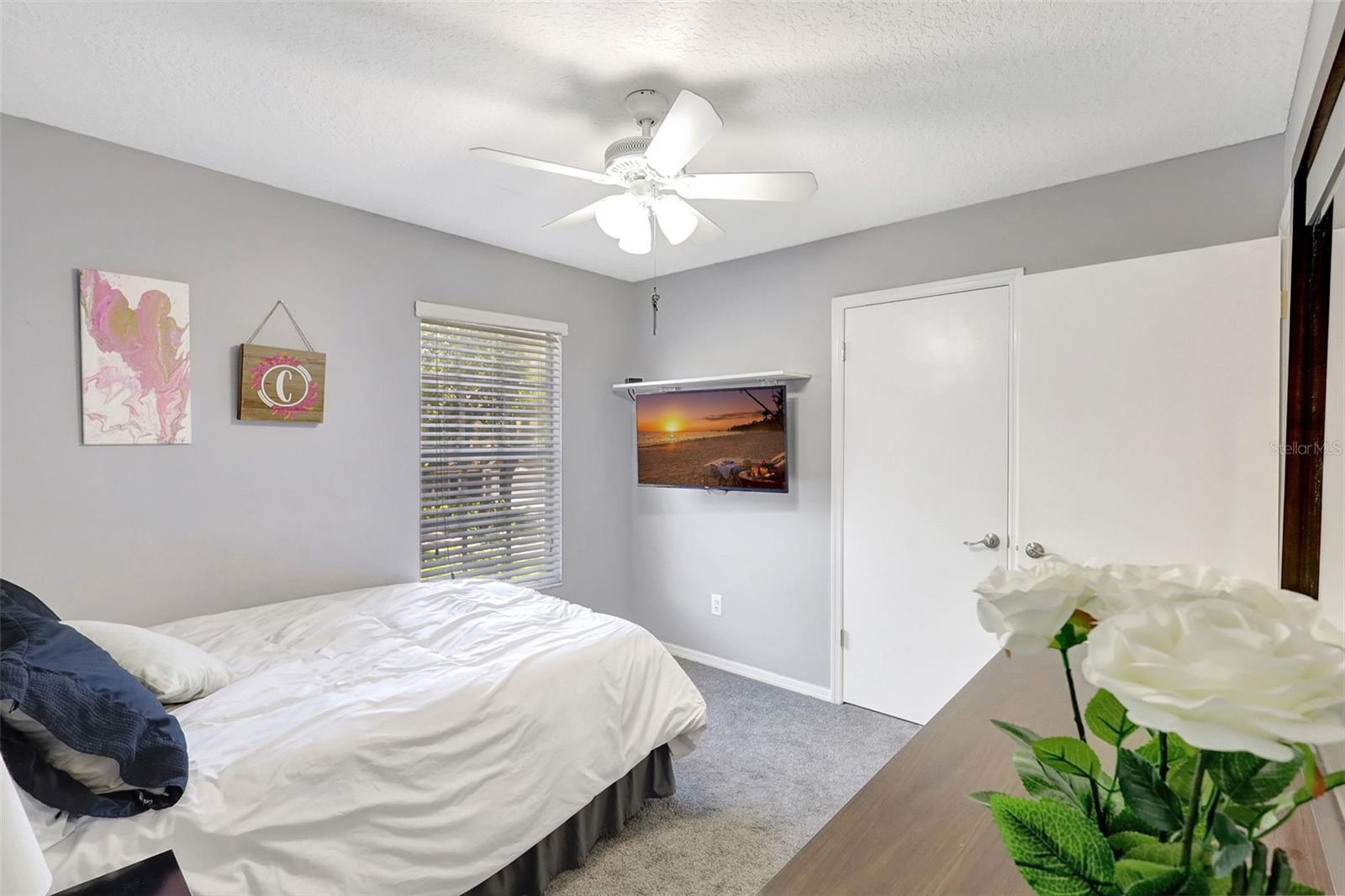 Image 30 of 64 For 9422 Oak Meadow Court