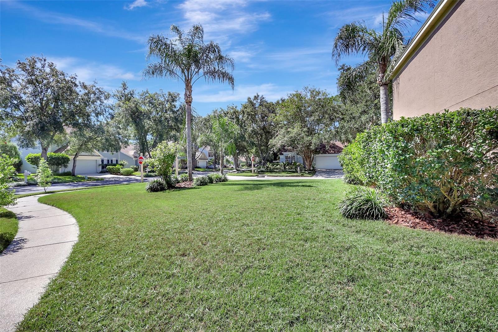 Image 39 of 64 For 9422 Oak Meadow Court