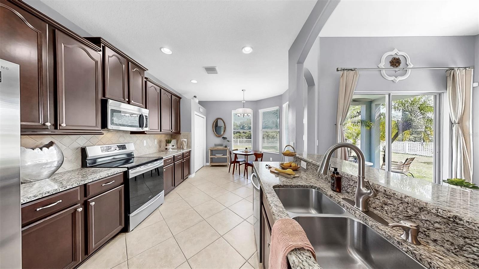 Image 12 of 63 For 7514 Forest Mere Drive