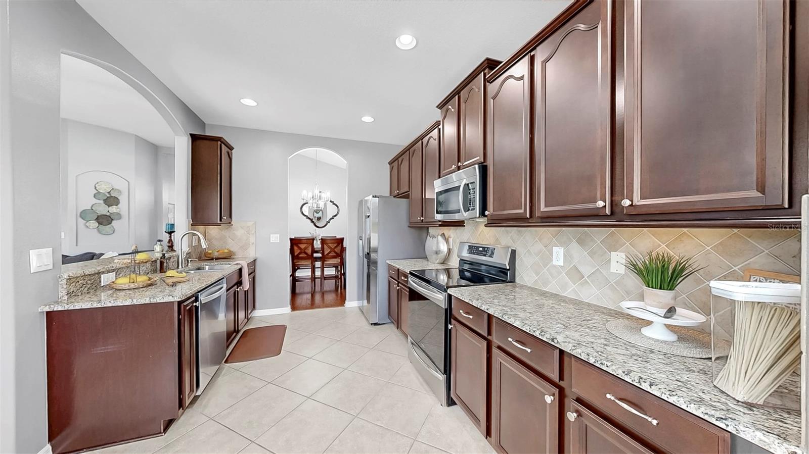 Image 16 of 63 For 7514 Forest Mere Drive