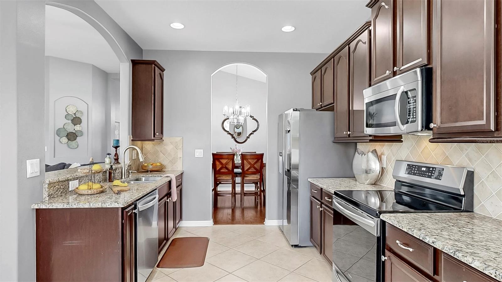 Image 18 of 63 For 7514 Forest Mere Drive