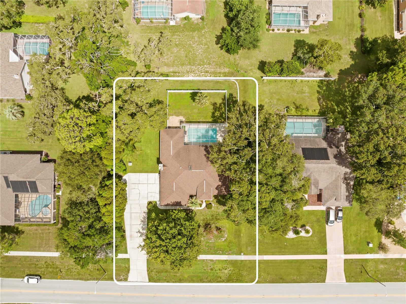 Image 10 of 63 For 14636 Linden Drive