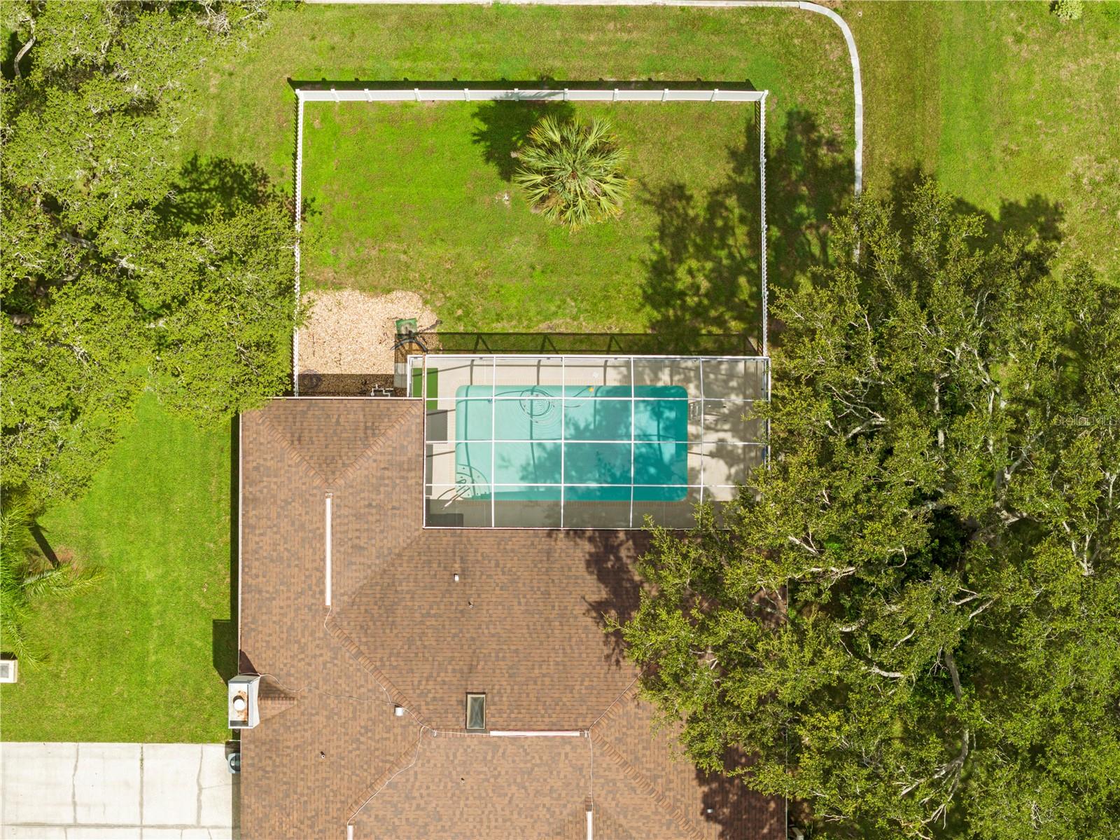 Image 11 of 63 For 14636 Linden Drive