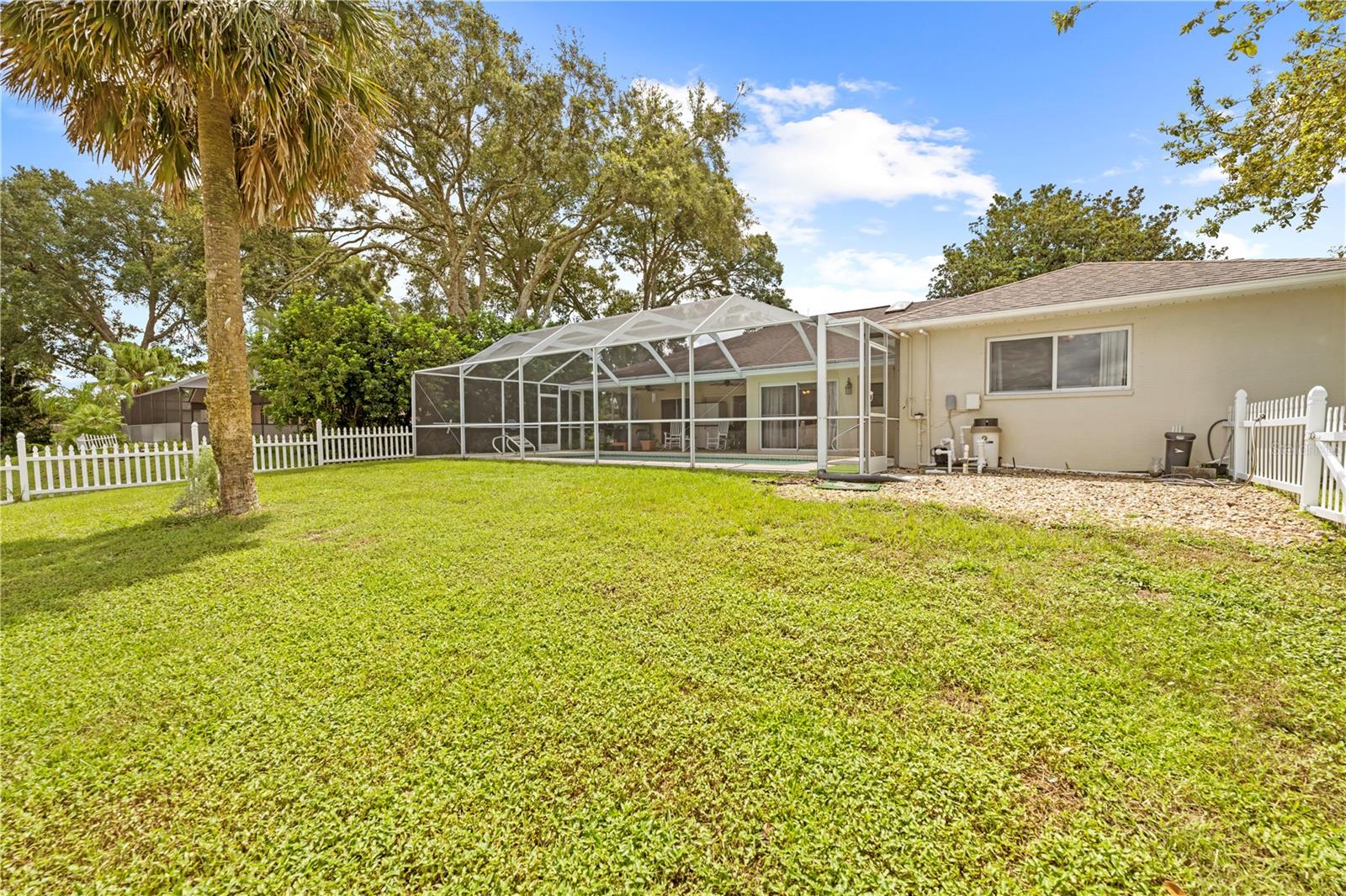 Image 14 of 63 For 14636 Linden Drive