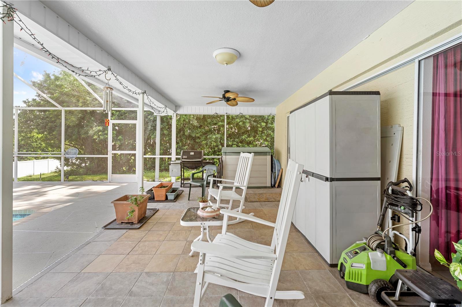 Image 19 of 63 For 14636 Linden Drive