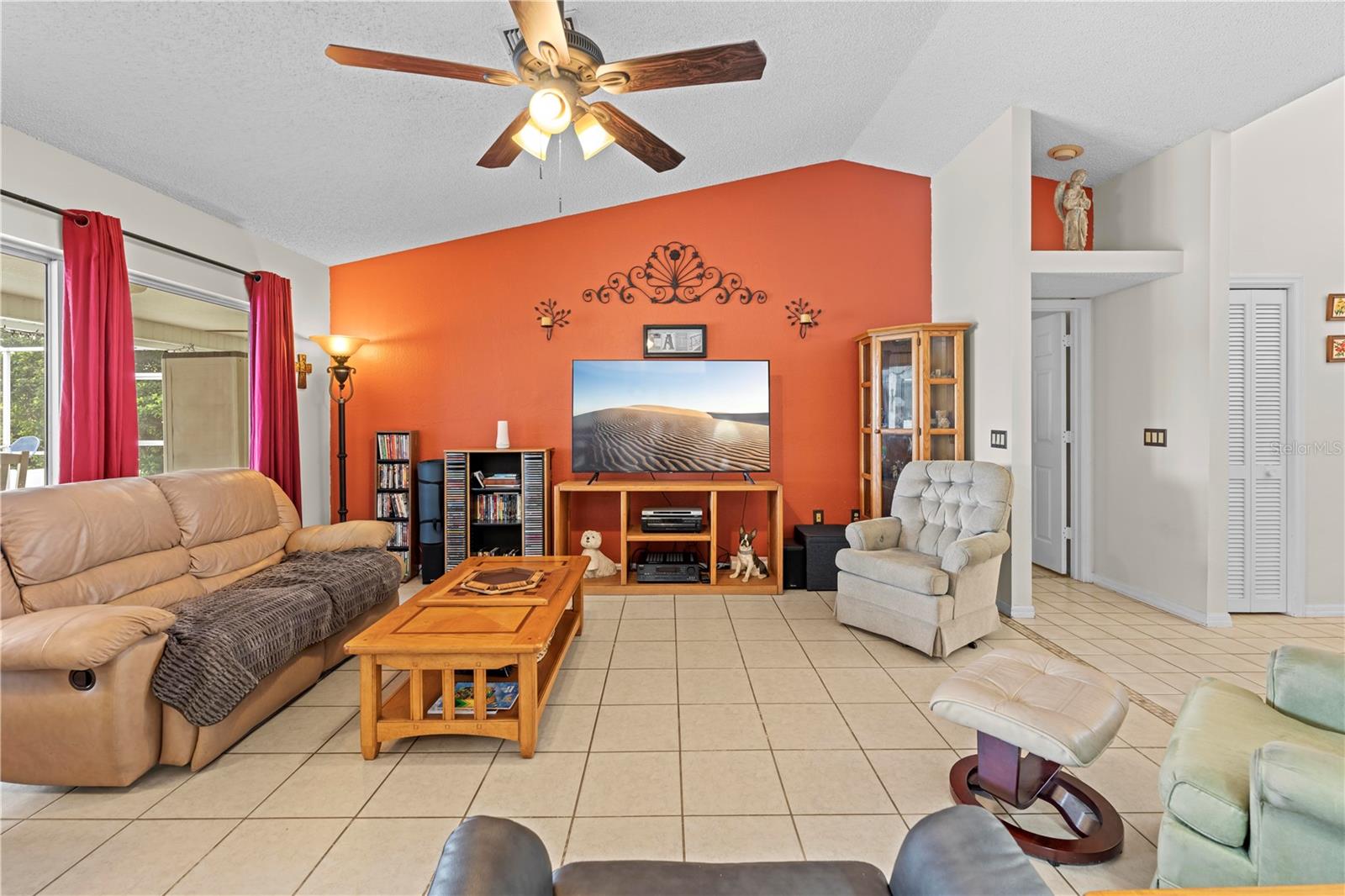 Image 26 of 63 For 14636 Linden Drive