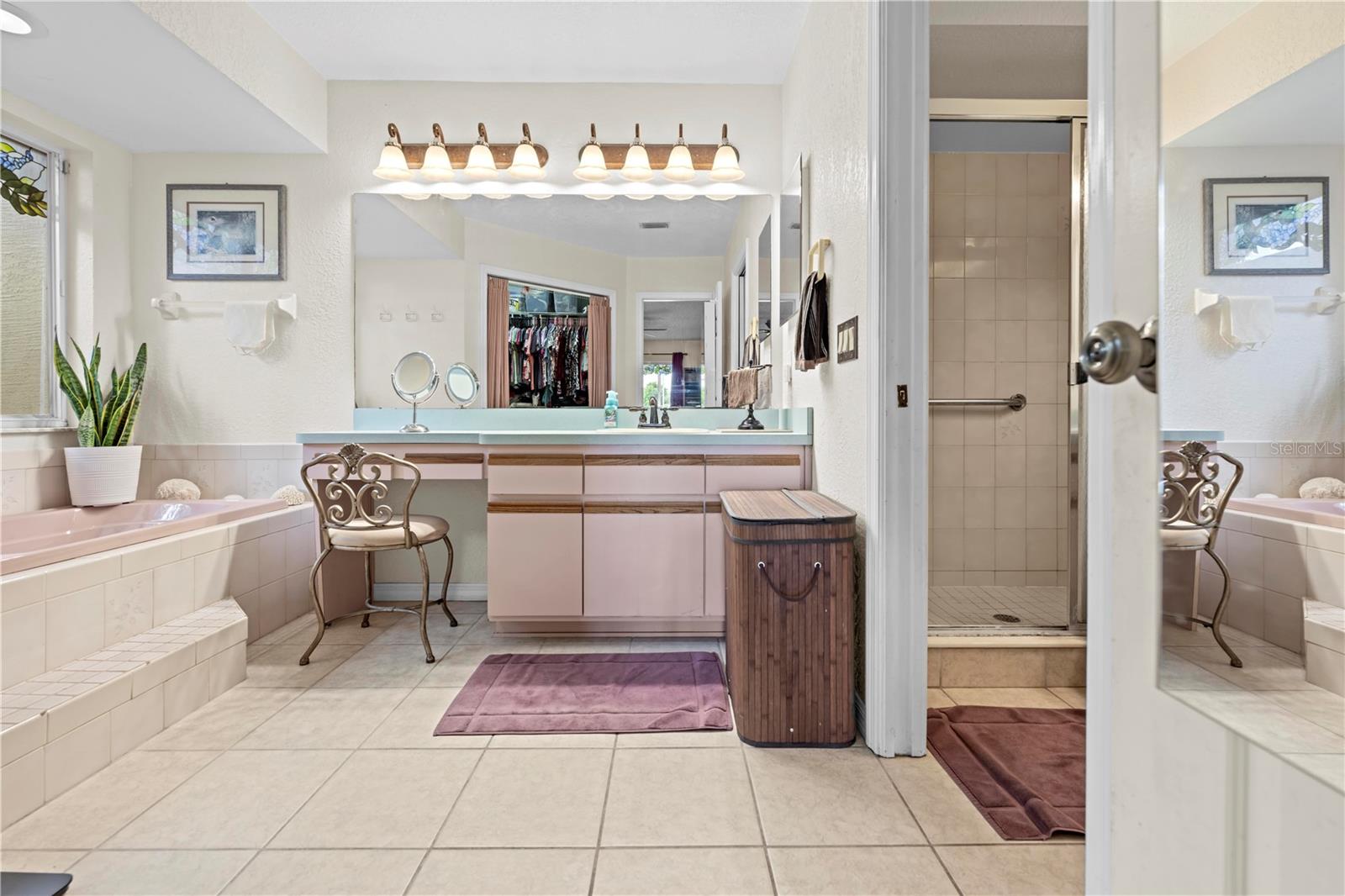 Image 31 of 63 For 14636 Linden Drive