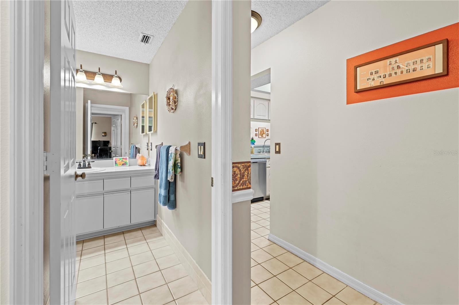 Image 36 of 63 For 14636 Linden Drive