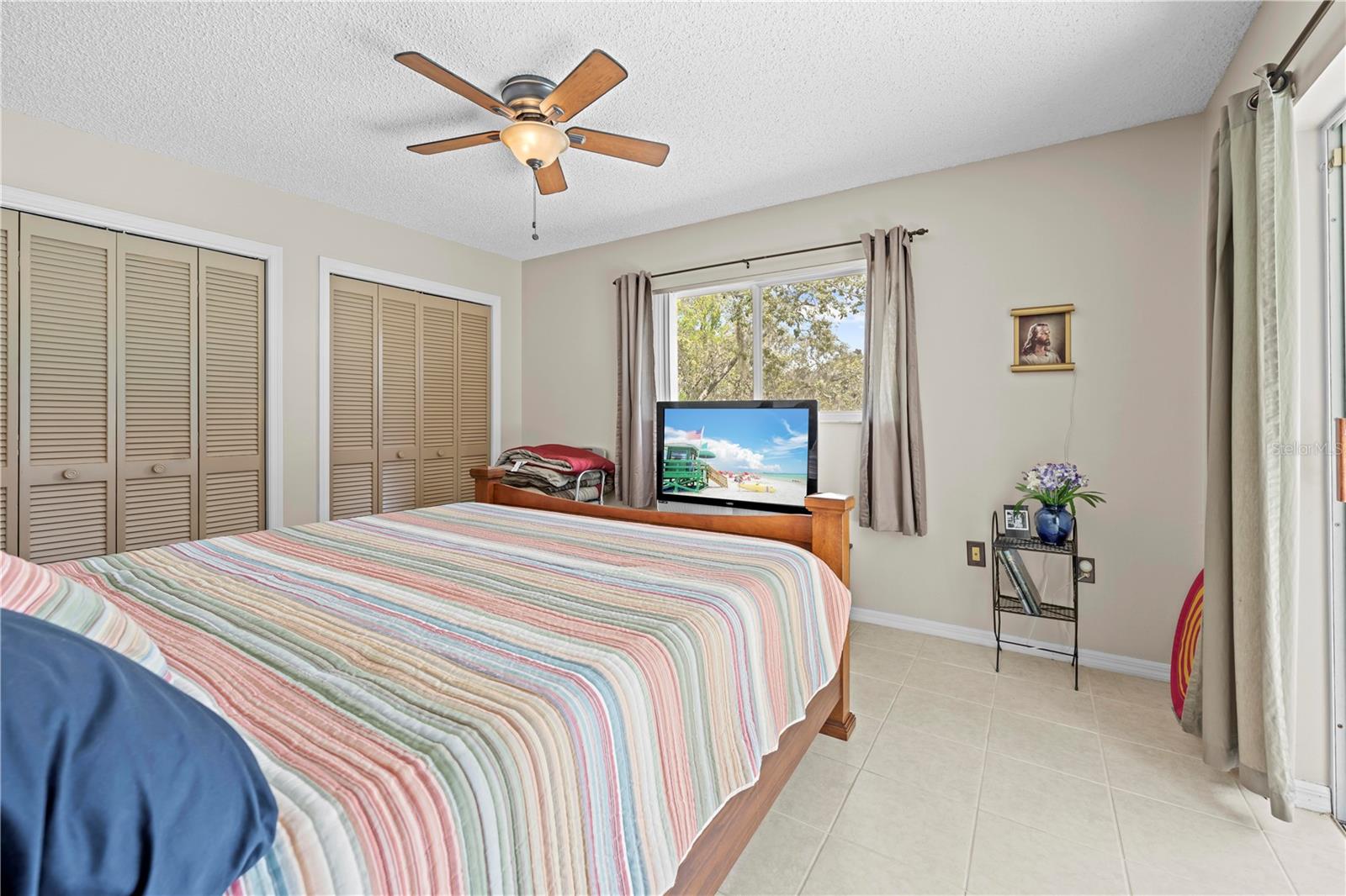 Image 39 of 63 For 14636 Linden Drive