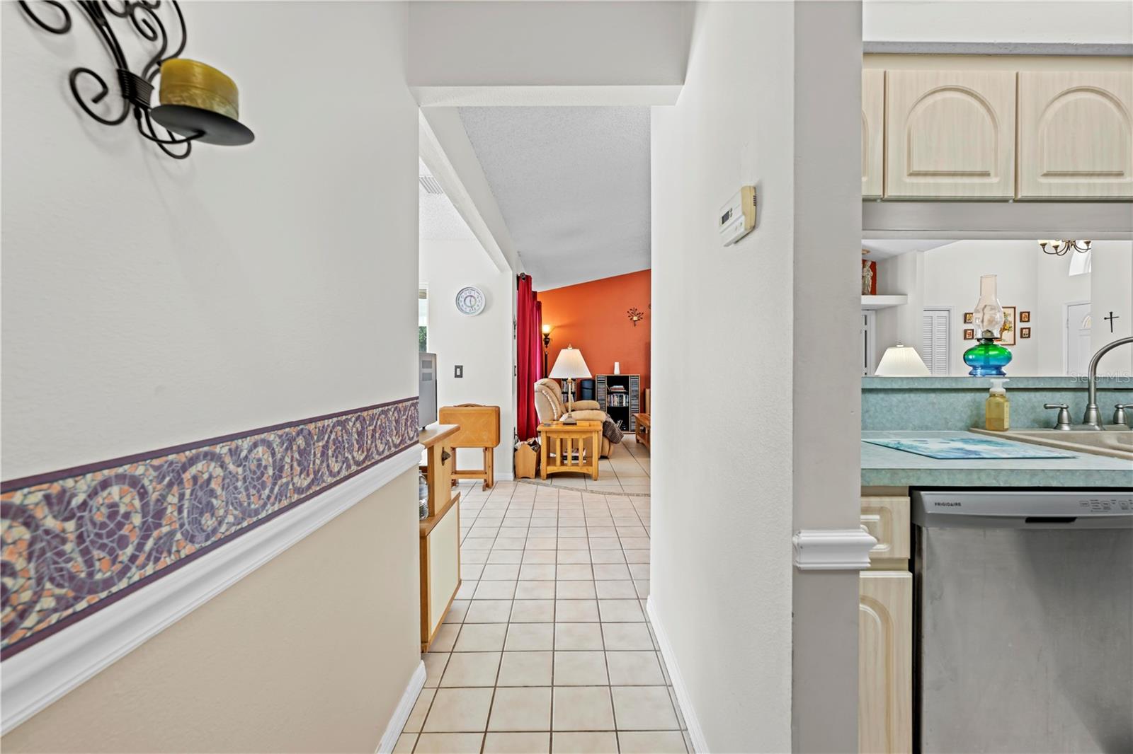 Image 42 of 63 For 14636 Linden Drive