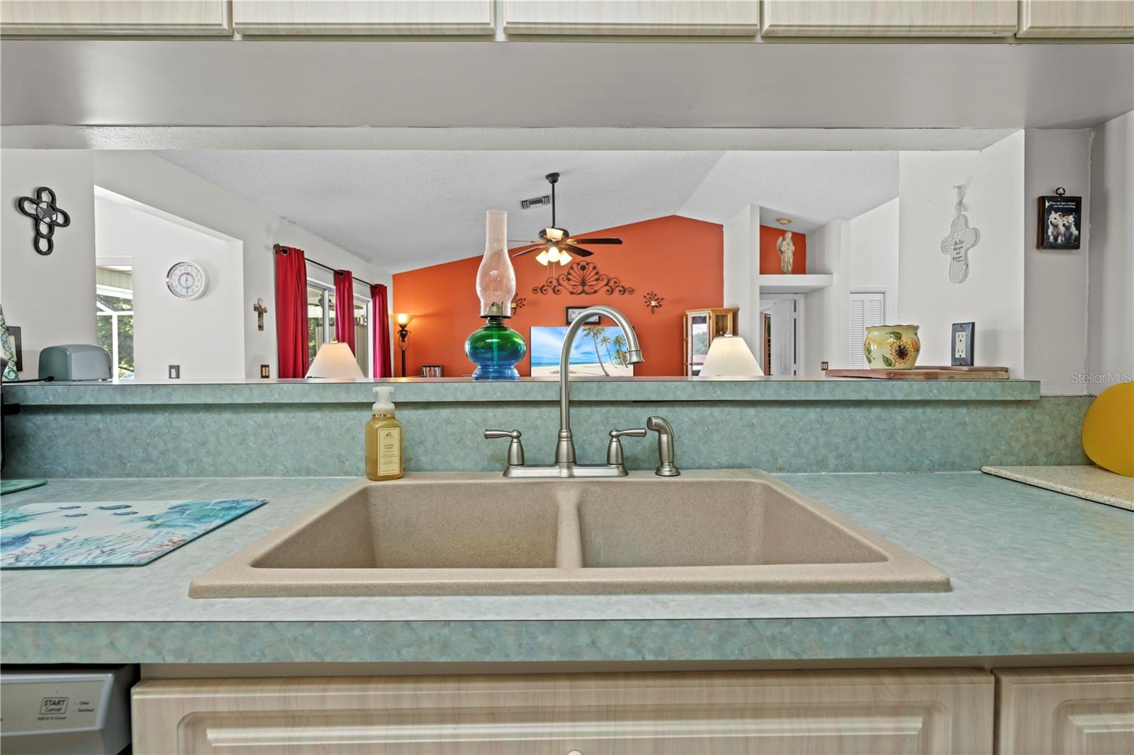 Image 45 of 63 For 14636 Linden Drive