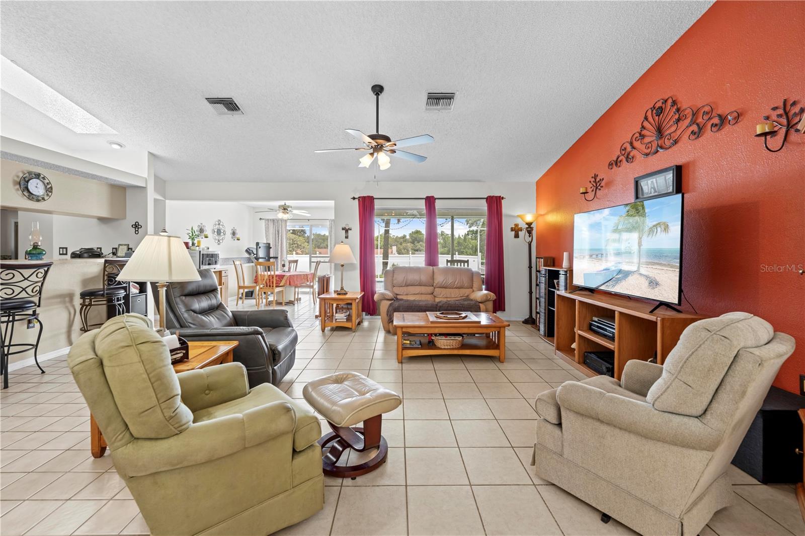 Image 52 of 63 For 14636 Linden Drive