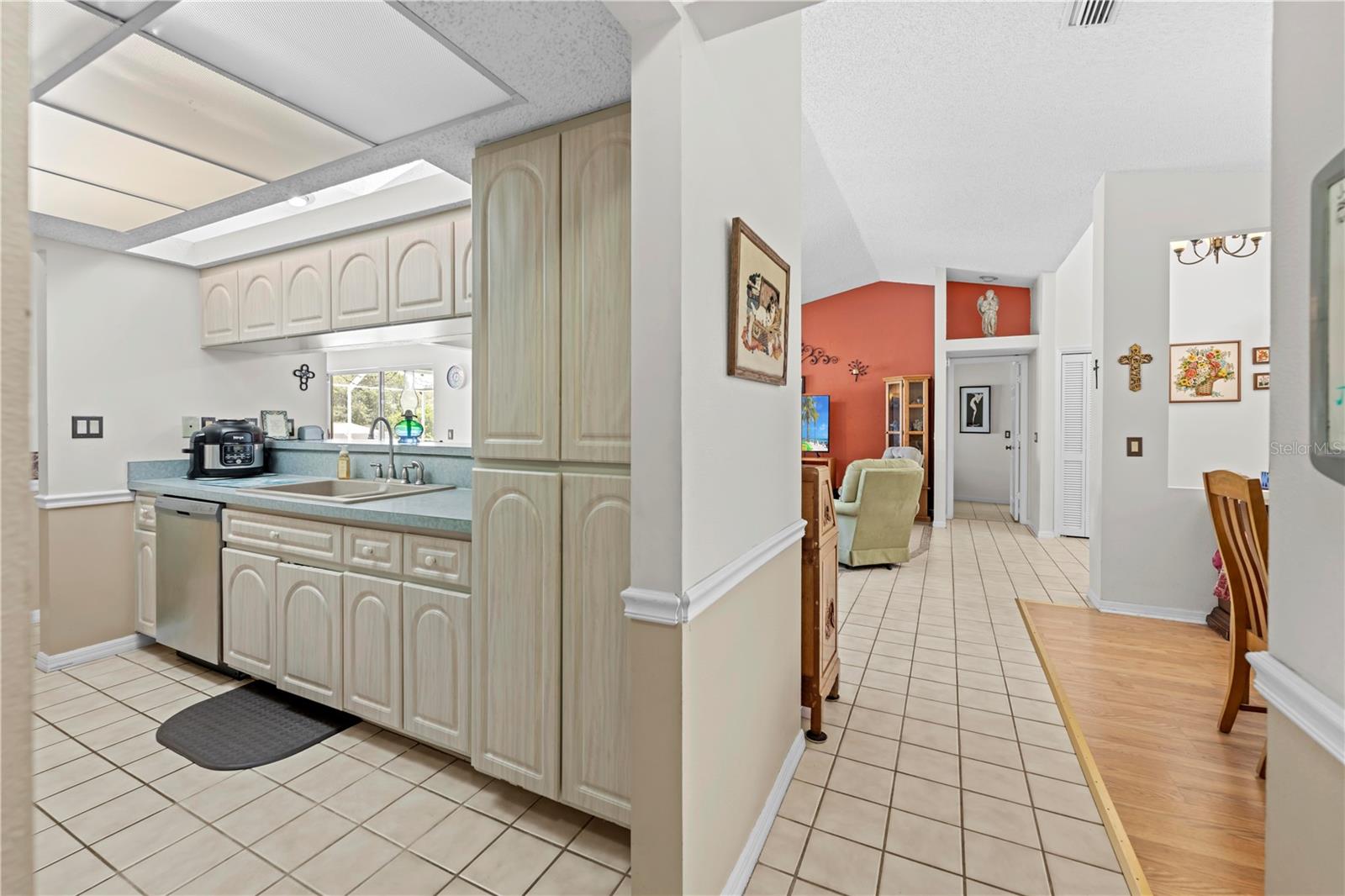 Image 55 of 63 For 14636 Linden Drive