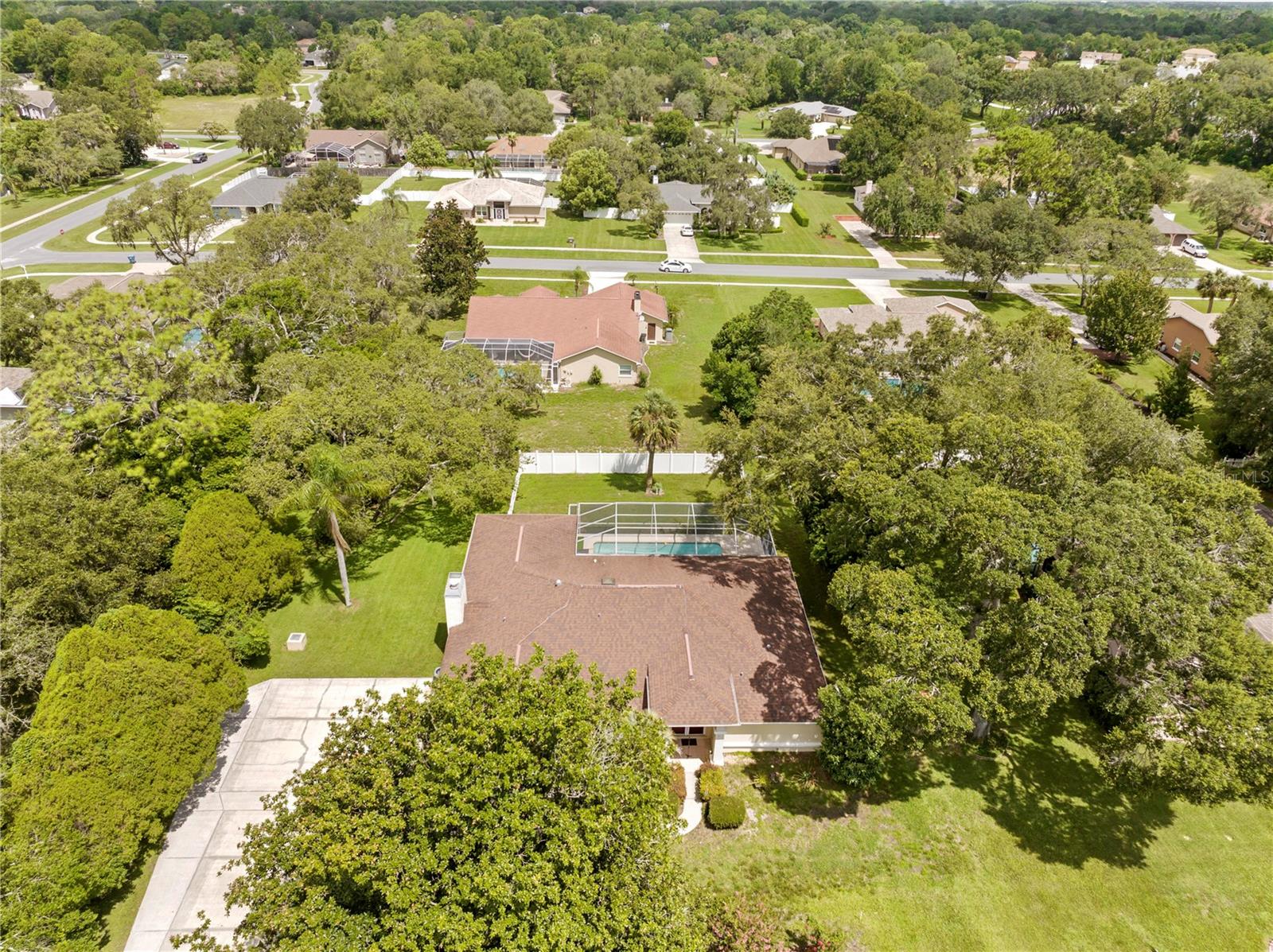 Image 8 of 63 For 14636 Linden Drive
