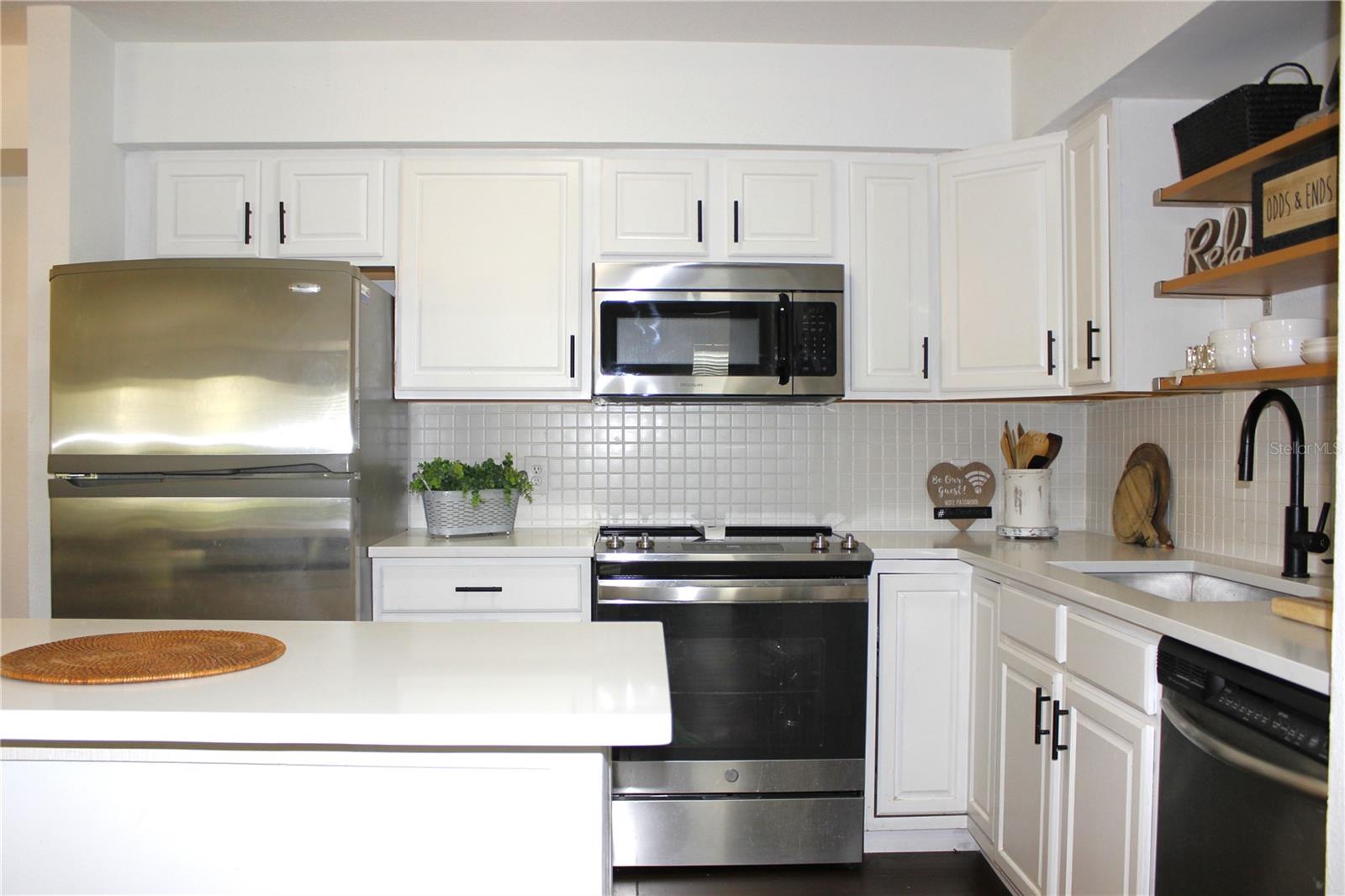 Image 3 of 37 For 9481 Highland Oak Drive 1310