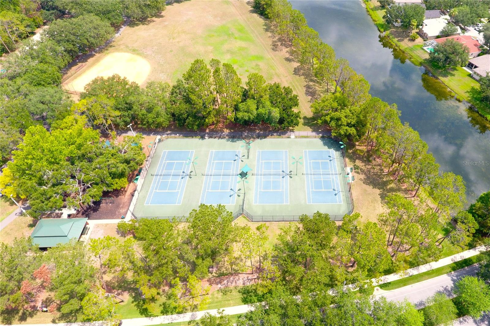 Image 33 of 37 For 9481 Highland Oak Drive 1310