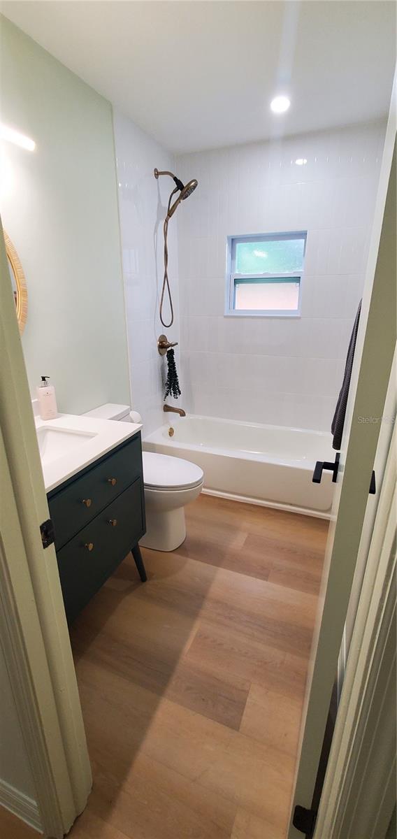 Image 4 of 7 For 6706 Juanita Street B