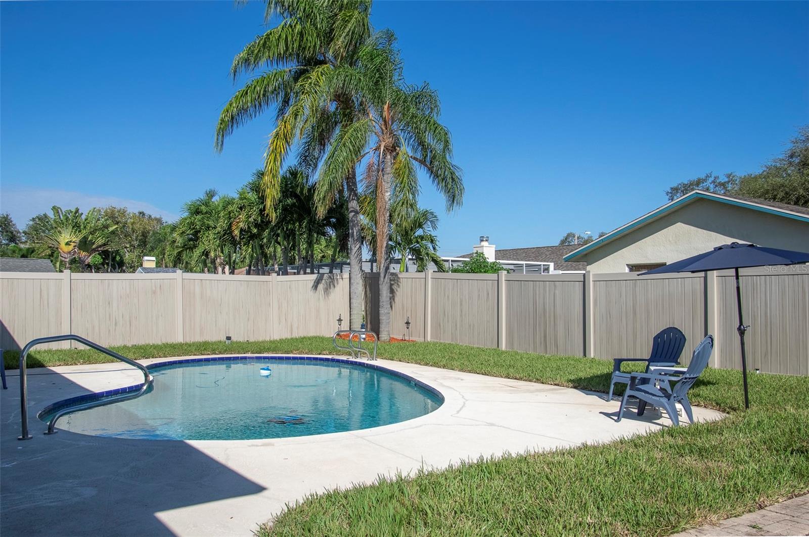 Image 41 of 49 For 12377 91st Avenue