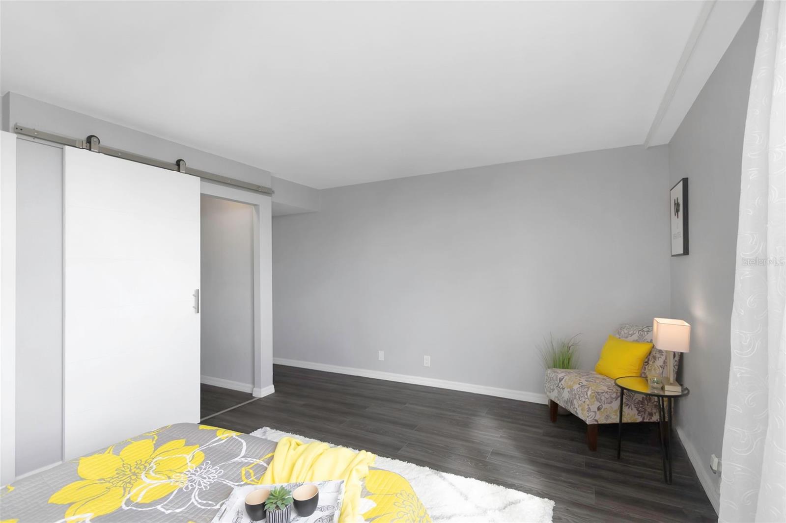 Image 26 of 71 For 2617 Cove Cay Drive 404