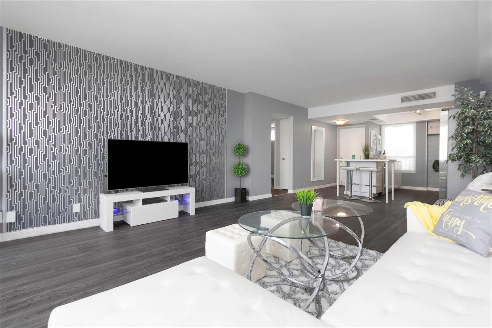 Image 5 of 71 For 2617 Cove Cay Drive 404
