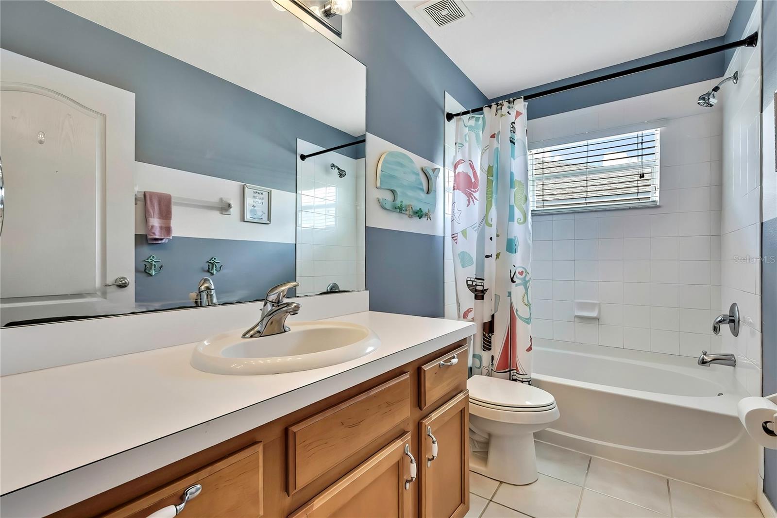 Image 37 of 76 For 4025 Harbor Lake Drive