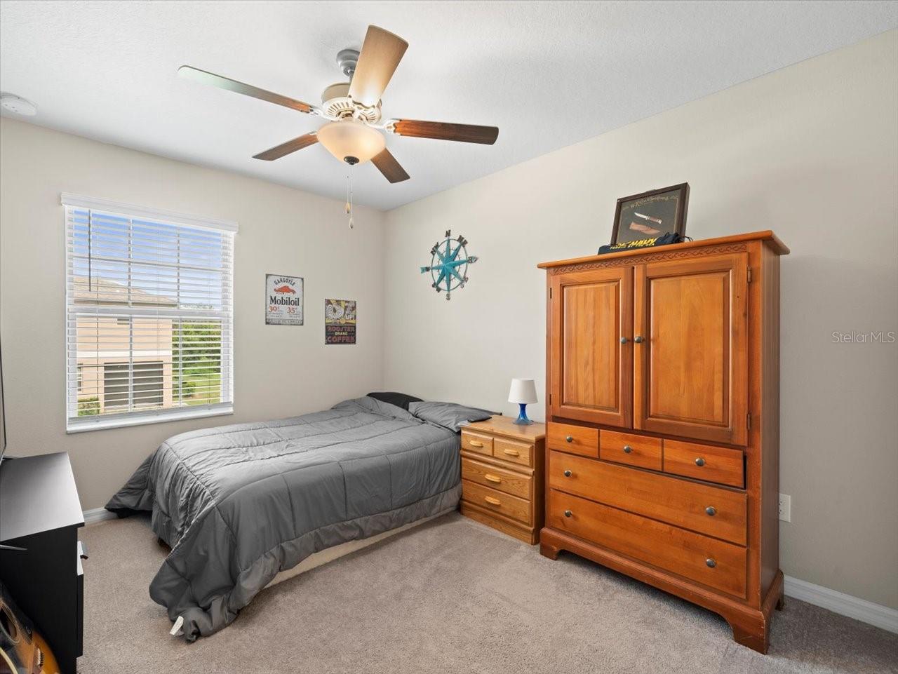 Image 24 of 32 For 8491 Essington St