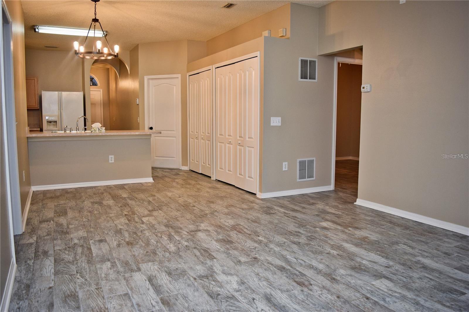 Image 5 of 12 For 10519 Peppergrass Court