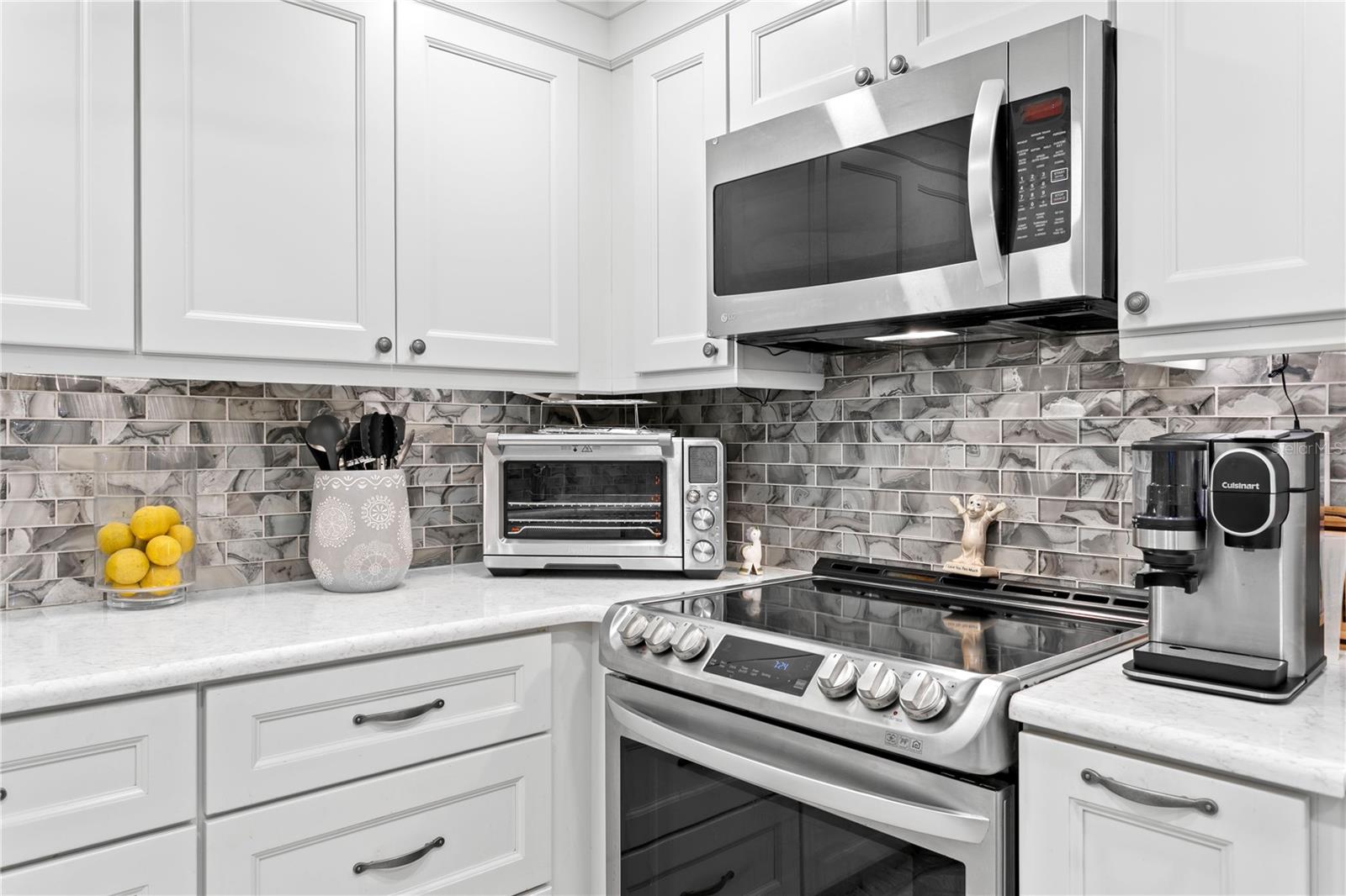 Image 10 of 31 For 2700 Bayshore Boulevard 11405