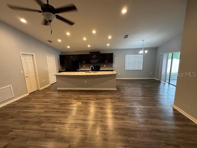 Image 11 of 48 For 5108 33rd Avenue E