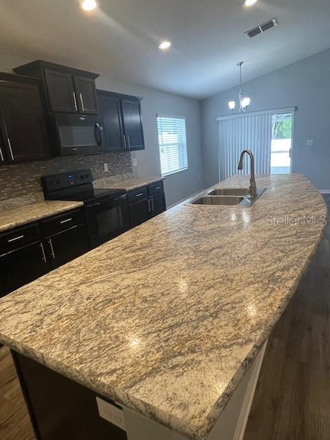 Image 16 of 48 For 5108 33rd Avenue E
