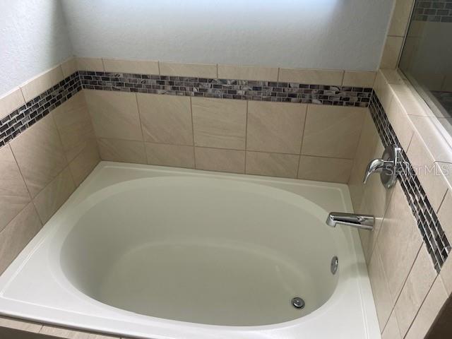 Image 36 of 48 For 5108 33rd Avenue E