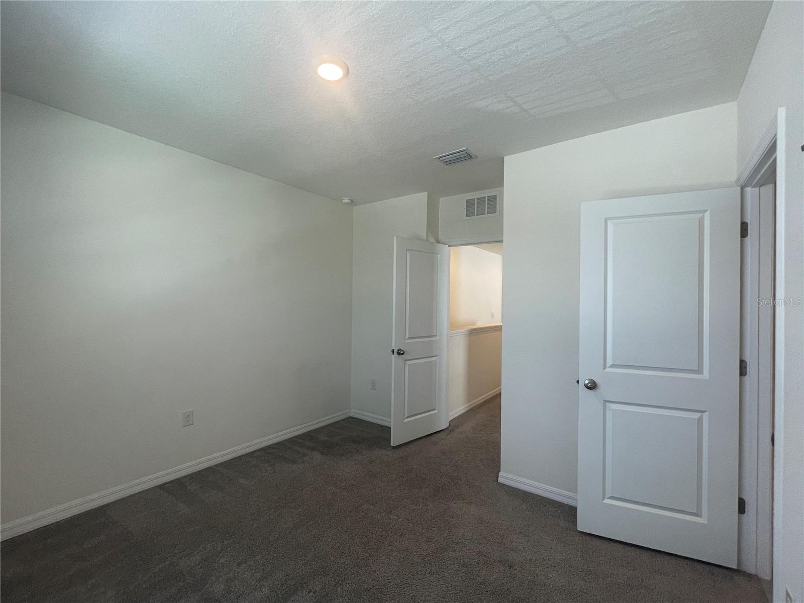 Image 10 of 32 For 33078 Major Oak Dr