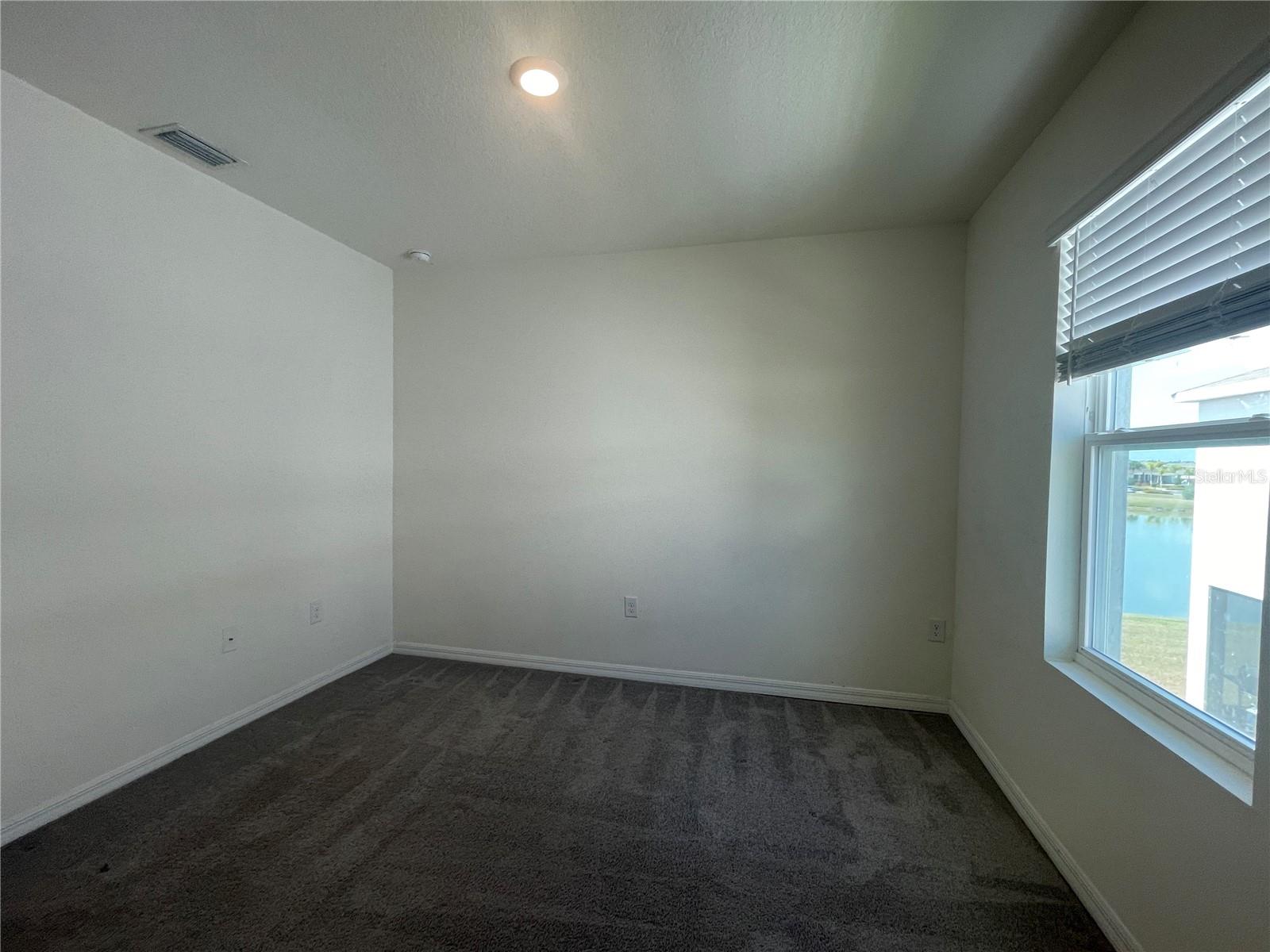Image 13 of 32 For 33078 Major Oak Dr