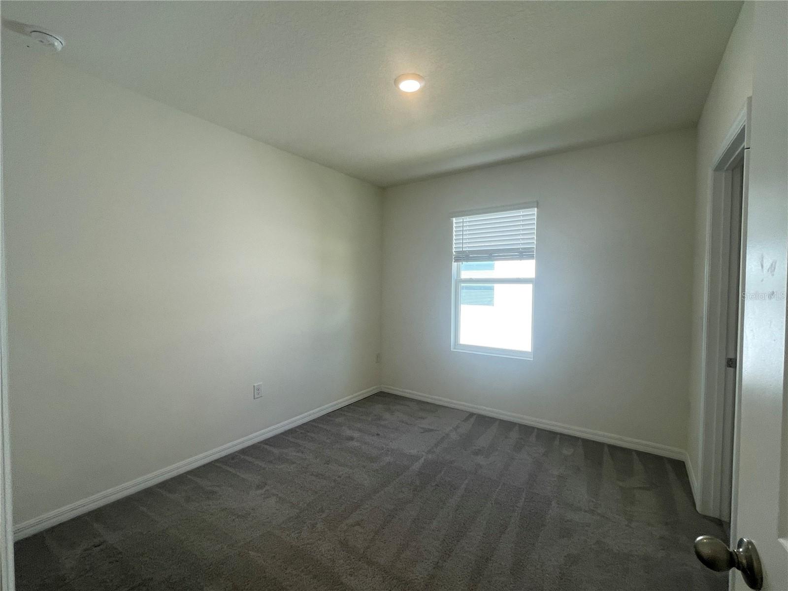Image 14 of 32 For 33078 Major Oak Dr