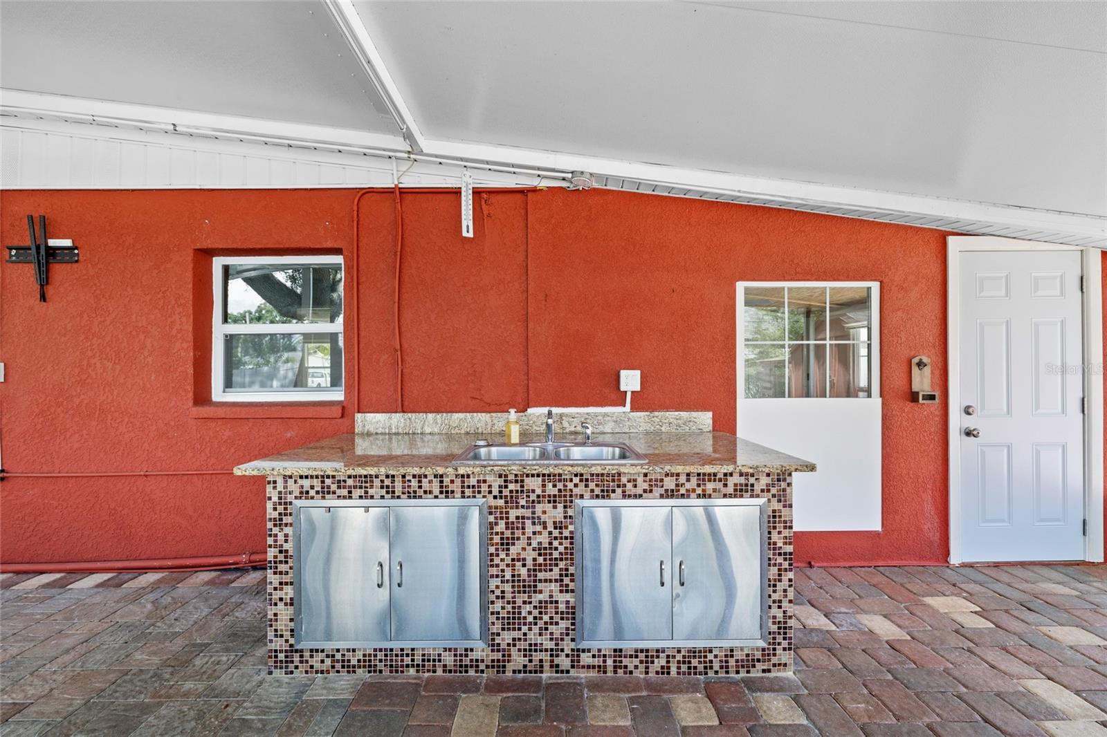 Image 36 of 45 For 4527 Fountainbleau Rd