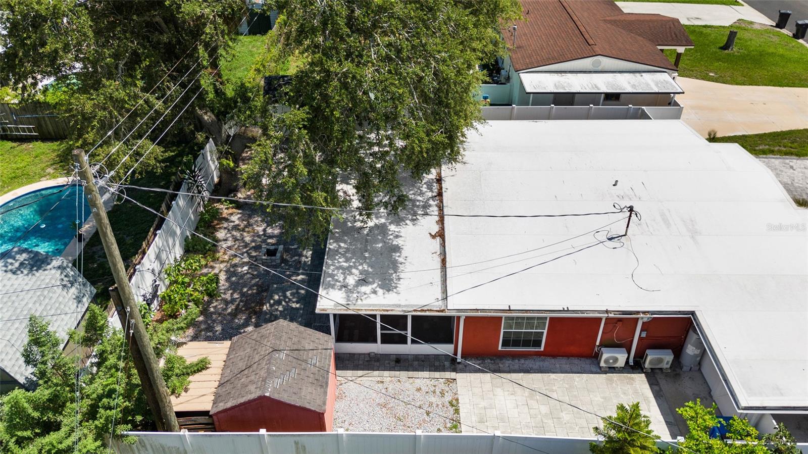 Image 9 of 45 For 4527 Fountainbleau Rd