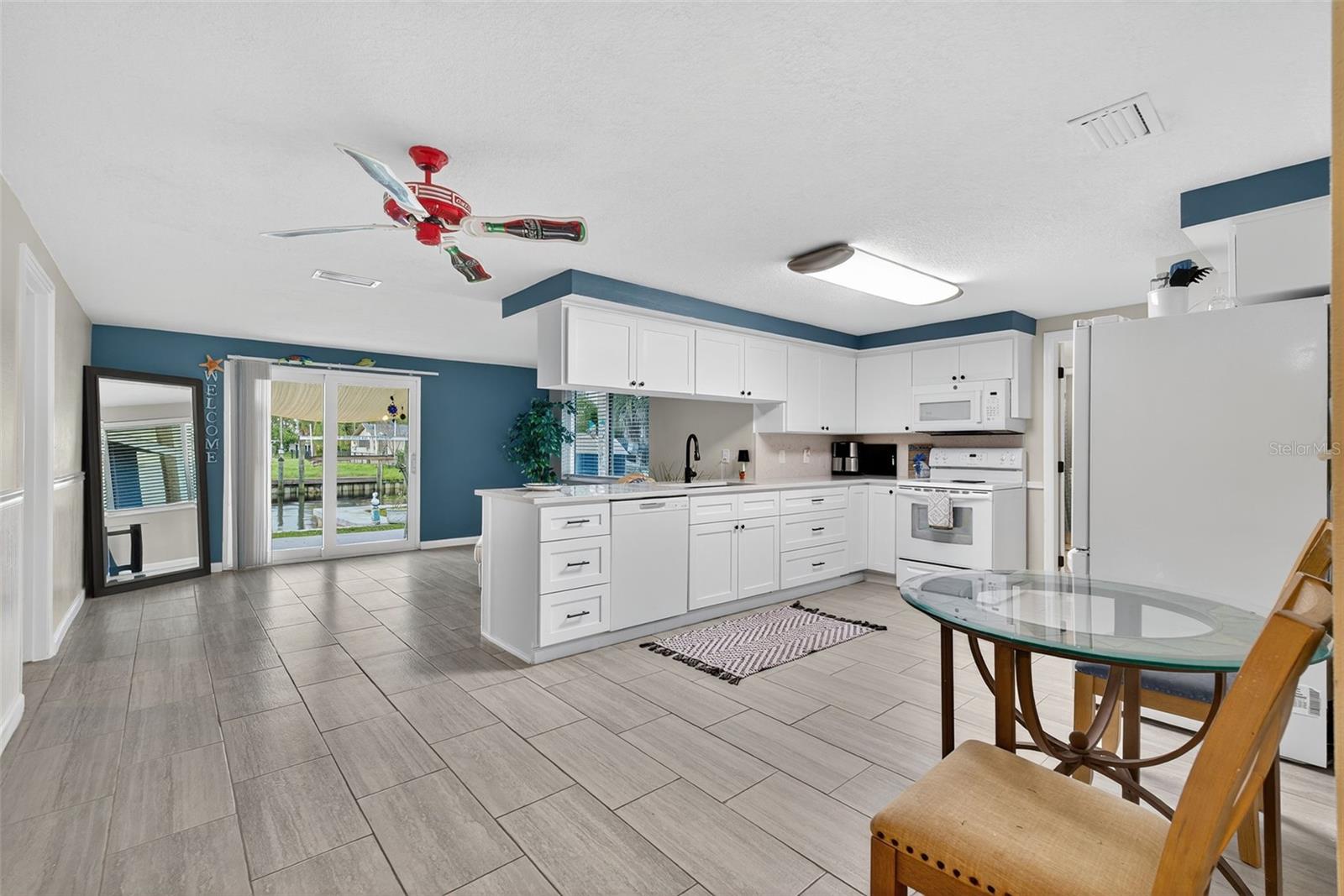 Image 10 of 50 For 5433 Bluepoint Drive