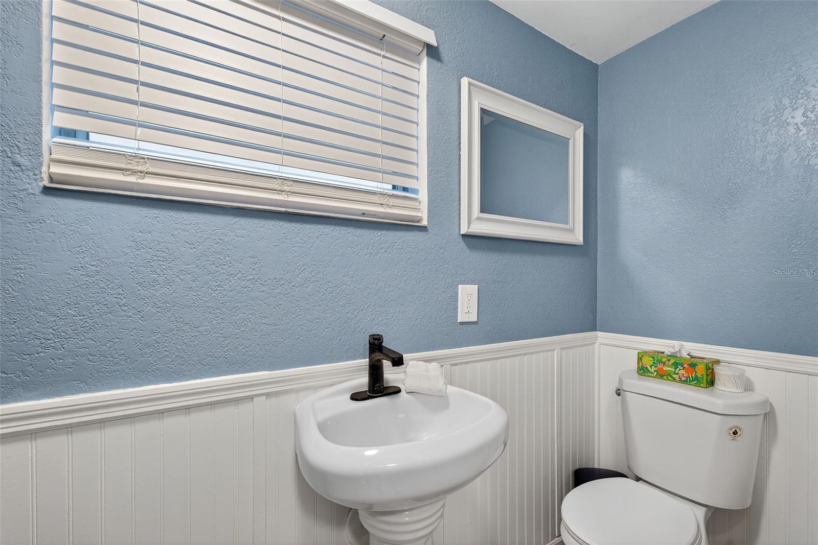 Image 30 of 50 For 5433 Bluepoint Drive